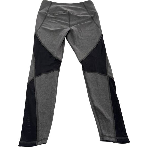 Under Armour Leggings Womens Medium Gray Black HeatGear Compression Mesh Panels - Picture 2 of 7